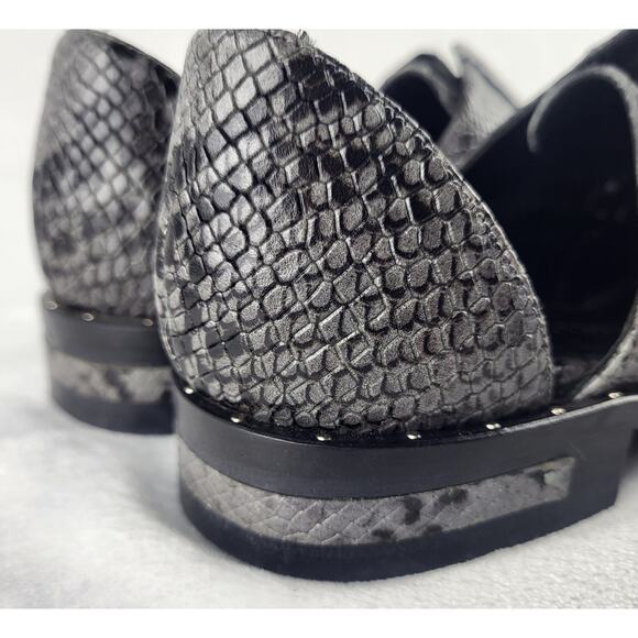NEW Freda Salvador D'Orsay Loafers Embossed Snakeskin Leather Side Cut Flats | 7 - Picture 14 of 15